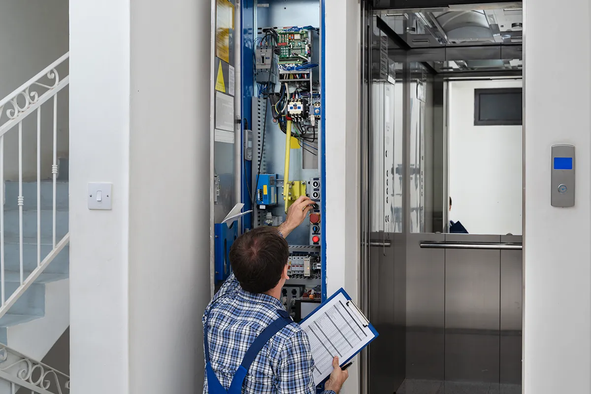 Mantenimiento preventivo en edificio habitacional